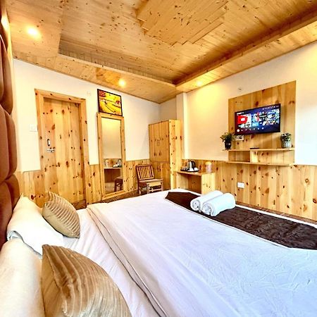 Hotel Jannat Манали Экстерьер фото