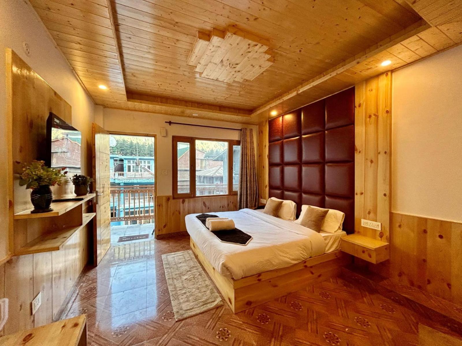 Hotel Jannat Манали Экстерьер фото
